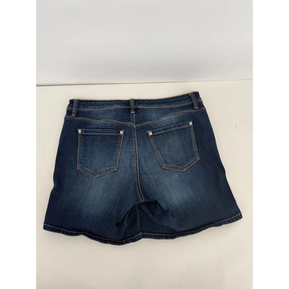 Bandolino Karyn Boyfriend Denim Shorts Dark Wash Blue Womens Sz 6P Petite